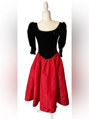 Vintage Gunne Sax Black Velvet Red Taffeta Dress Size 7 Jessica McClintock prom
